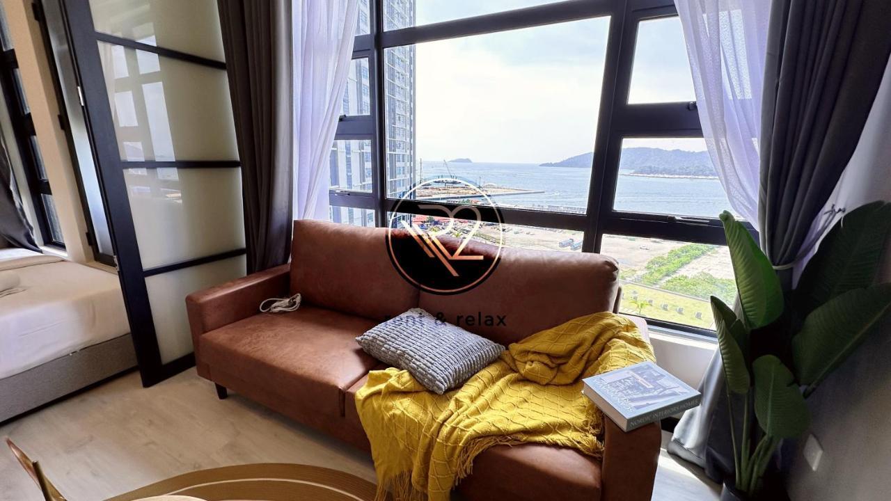 Sea&Pool View Stunning Homestay, Wifi, Netflix Near Malls, Jetty, Convenient Stores Kota Kinabalu Exterior photo